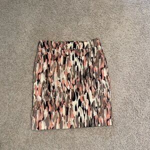 Ann Taylor Pink and Cream Patterned Pencil Skirt